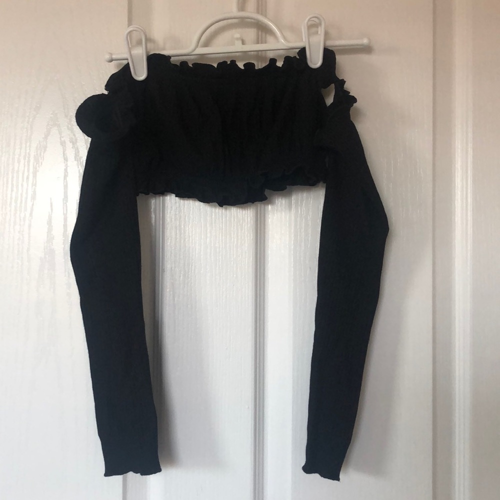Zaful Off-The-Shoulder Ruffle Sleeve Crop Top